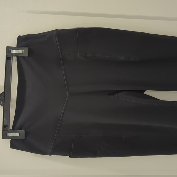 POPFLEX Supersculpt™ Flared Leggings with Pockets (Black) - Picture 3 of 10